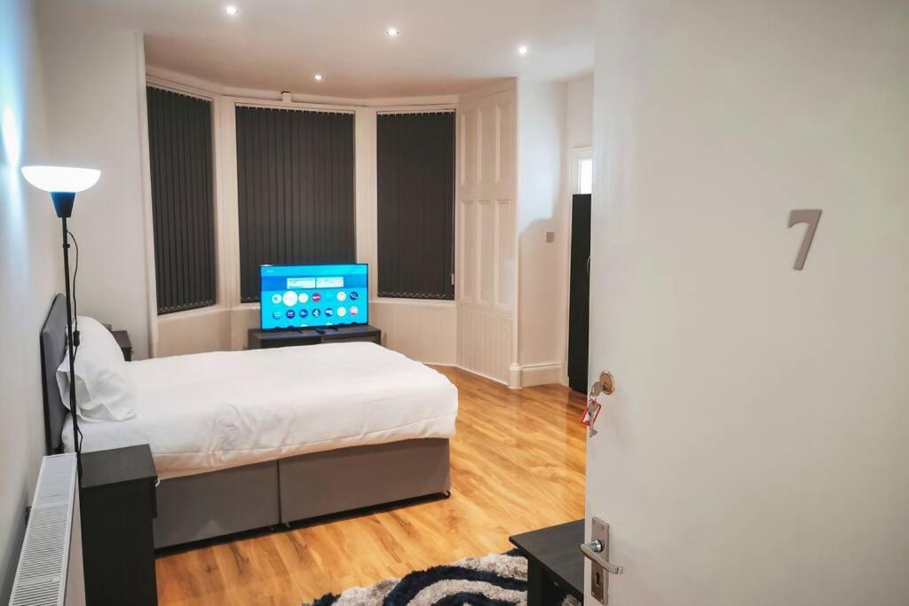 S.H Apartments Glasgow Eksteriør bilde